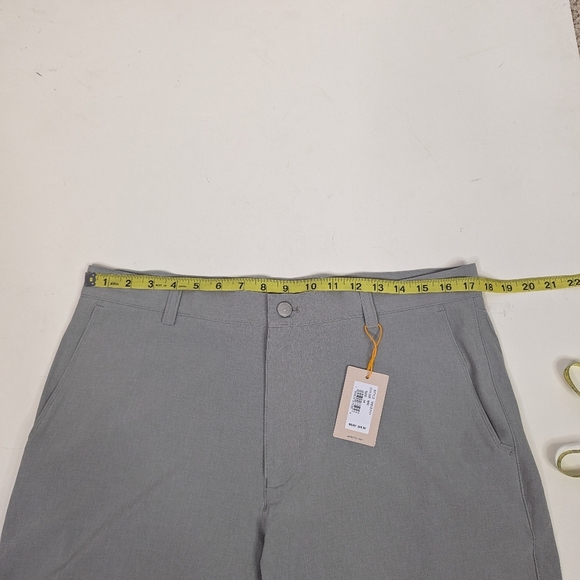 Peter Millat Crown Sport Shackleford Performance Hybrid Shorts - Picture 6 of 8